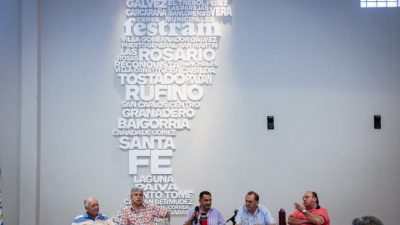 Municipales de Santa Fe en alerta esperan la convocatoria a Paritarias