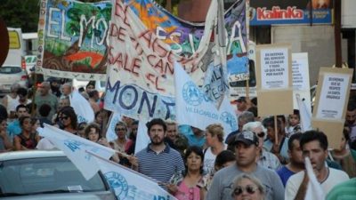 Carlos Paz: playa, teatro y pelea por el agua