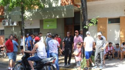Reclamo desesperado en Junín: 86 trabajadores de un frigorífico quedaron en la calle