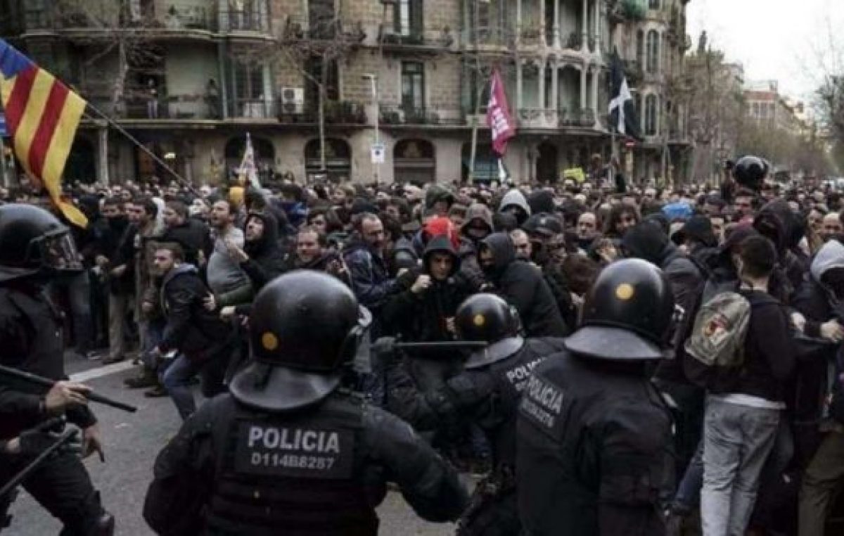 Protestas en Barcelona tras arresto en Alemania de Carles Puigdemont