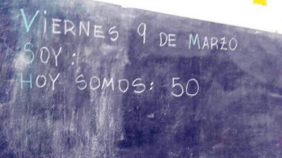 Alumnos hacinados en las escuelas de María Eugenia
