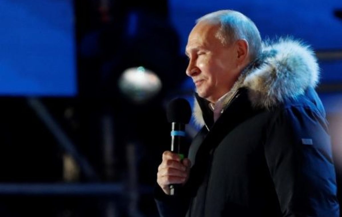 Putin ganó por el 76 por ciento de votos en unas elecciones sin verdaderos rivales