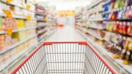 Siete de cada diez familias bajaron los gastos de consumo