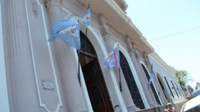 Denuncian que continúa el ajuste contra trabajadores en la Municipalidad de Corrientes