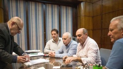 Municipales de Mar del Plata acordaron un aumento salarial del 12%