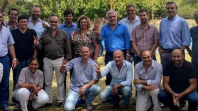 Intendentes bonaerenses presentan proyecto propio para derogar el Pacto Fiscal de Vidal