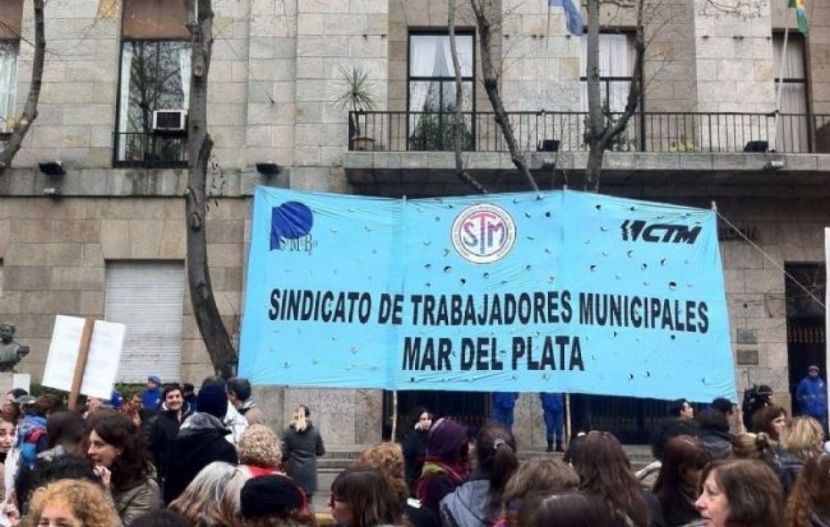 Municipales de Mar del Plata decretan el estado de alerta y movilización