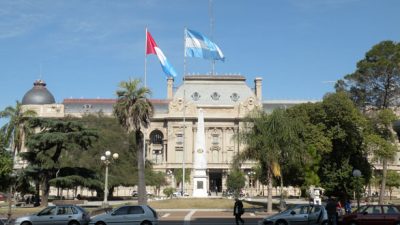 Reforma constitucional: guiño de jefes comunales al gobernador santafesino