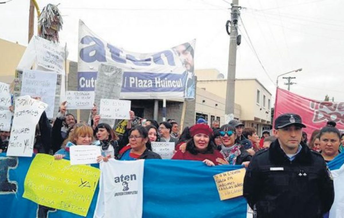 Neuquén: Un conflicto que suma 23 días de huelga