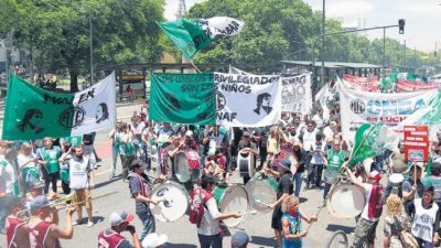 Ciudad de Buenos Aires: “Todo sube, menos el salario”