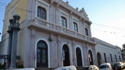 La Aoem amenaza con medidas de fuerza ante la continuidad de despidos a municipales correntinos