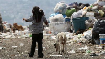 Intendentes cordobeses comienzan a recortar obras para atender la demanda social