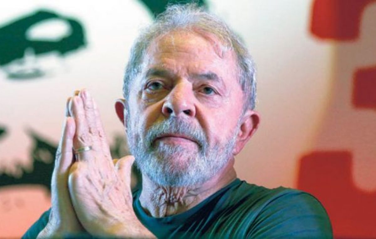 Lula ratificó su candidatura