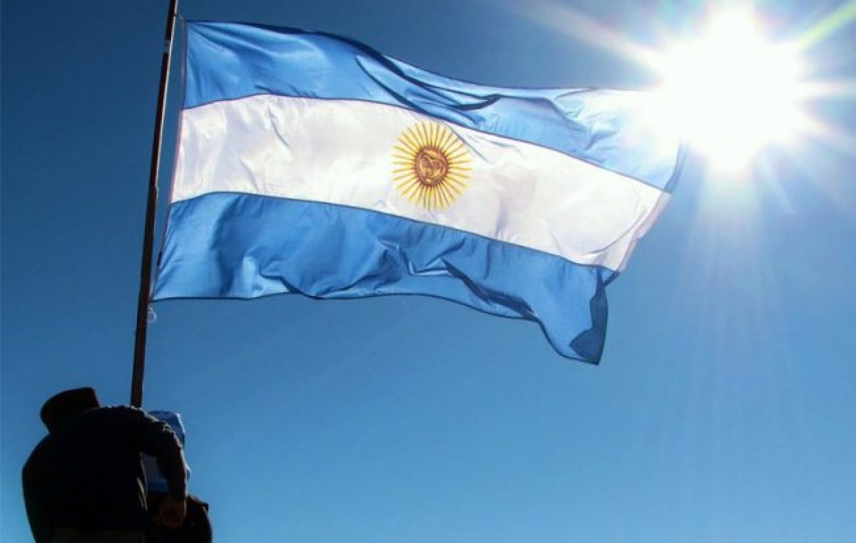 Fein destacó la gesta de Belgrano por la «independencia»