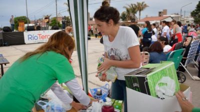 “Un litro de leche por mes”: idea solidaria en tres ciudades cordobesas