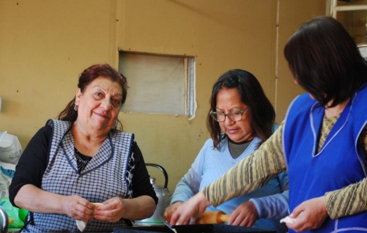 La cocina de Fasinpat en Neuquén, donde los hornos jamás se apagan