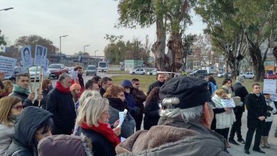 El Palomar: funcionarios de Macri que destruyeron un Sitio de la Memoria fueron repudiados por vecinos