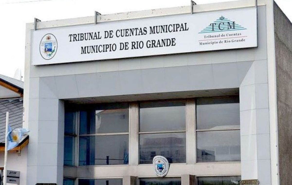 Río Grande: Los funcionarios municipales serán multados con el 75% de sus salarios