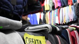 Los comercios neuquinos sufren la caída de las ventas