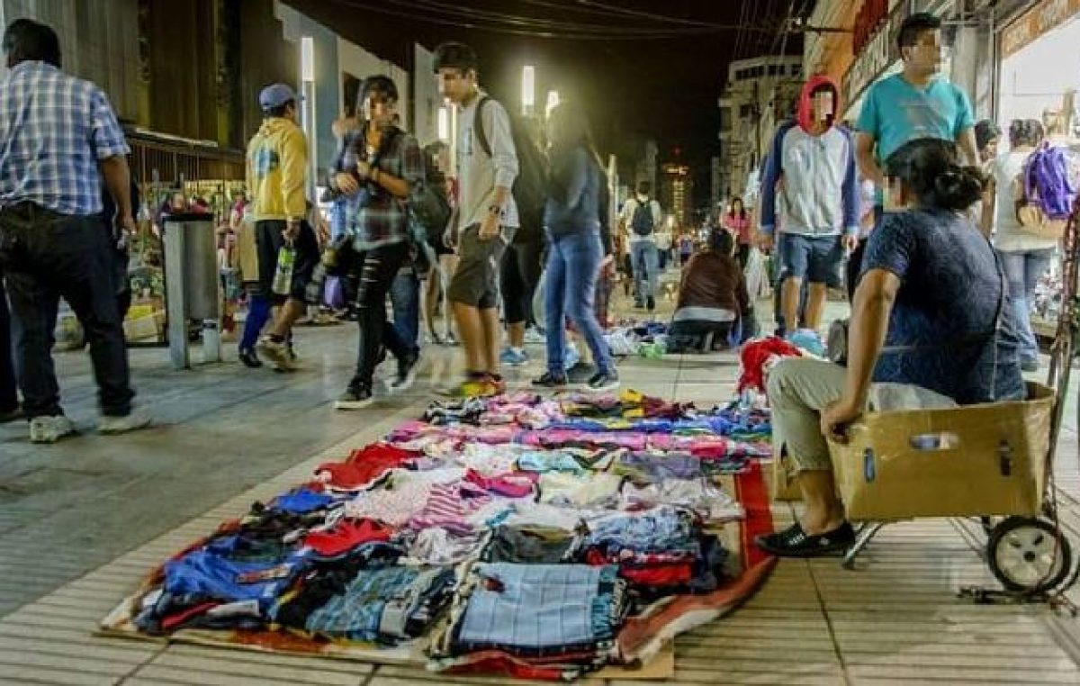 Comercio Ilegal en Salta: un promedio de 8 comerciantes ilegales por manzana del centro