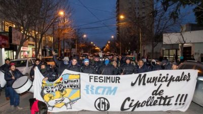 Cipolletti: Suspendieron a 40 municipales y crece la tensión
