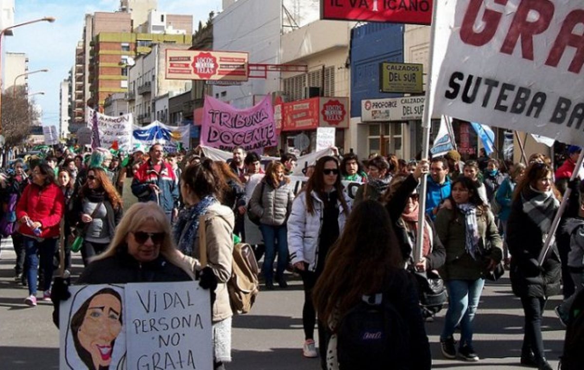 Bahía Blanca: la llegada de Vidal desató la bronca contenida