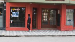 Caída del empleo en el comercio viedmense