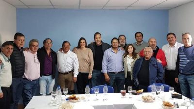 Intendentes del PJ piden a Weretilneck defender a Río Negro