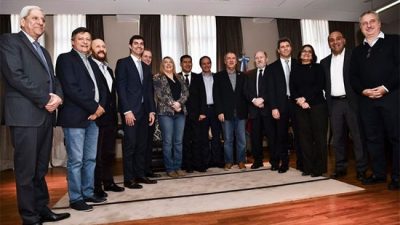 Un grupo de gobernadores peronistas se reúne por el Fondo Sojero