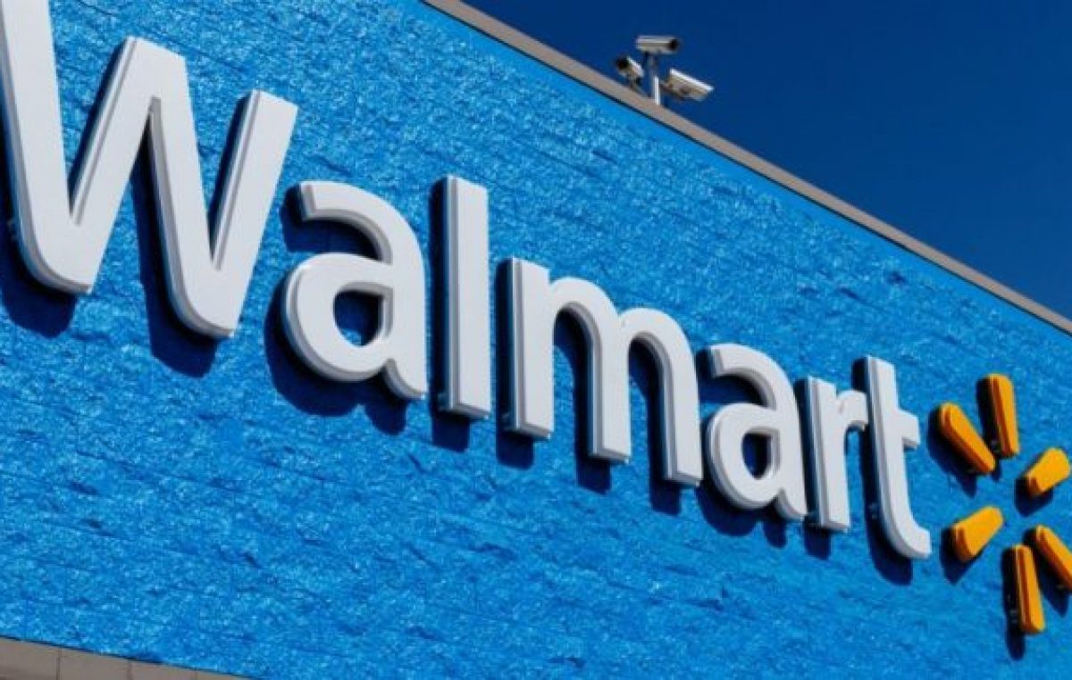 Despidos masivos y cierres en locales de Walmart