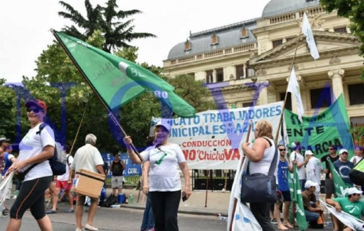 Intendentes bonaerenses buscan contener reclamos de los municipales