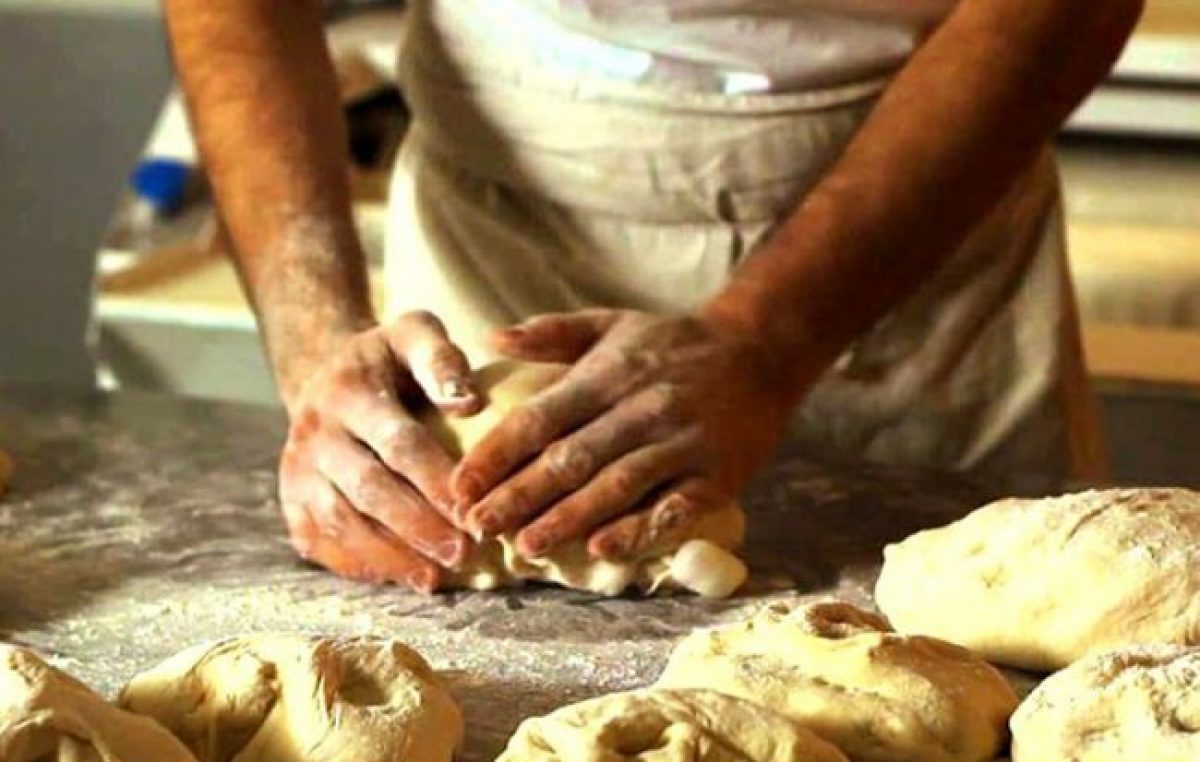 Para combatir el aumento de precios, en Mar del Plata se venderá “pan social” a $39,50 el kilo