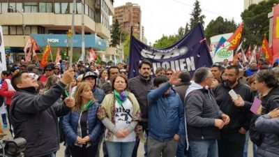 Neuquén: Los gremios marcharon en repudio a la reforma jubilatoria de los municipales