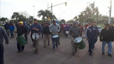 Municipales de San Genaro siguen de paro