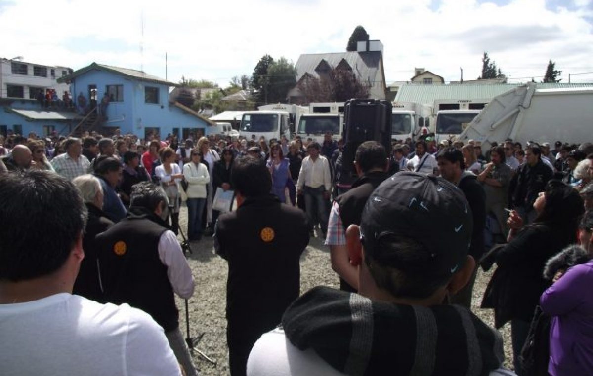 Trabajadores municipales de Bariloche recibirán sumas fijas de $2.500 en noviembre y diciembre