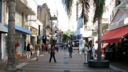 El comercio santafesino acumuló nueve meses consecutivos de bajas en sus ventas