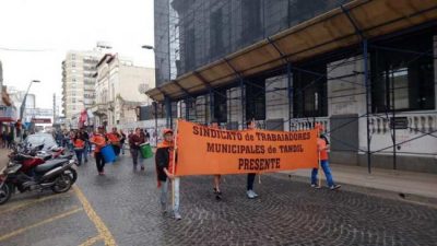 Trabajadores municipales de Tandil concretaron el segundo día de paro 