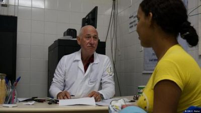 Cuba se retira de programa «Más Médicos» en Brasil tras amenazas de Bolsonaro