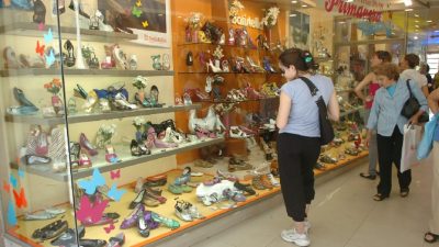 De 500 pares diarios a 50: la crisis del calzado en Santa Fe en primera persona