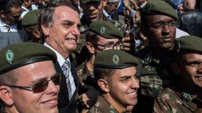 Bolsonaro destaca el rol de las FF.AA.