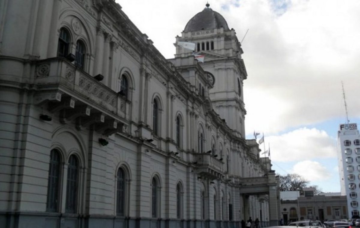 Entre Ríos es la primera provincia en cumplir con el Programa de Asistencia Financiera a los Municipios 