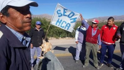 Masiva protesta del Seom Jujuy por mejora salarial