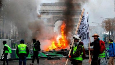 En Francia el movimiento se radicaliza