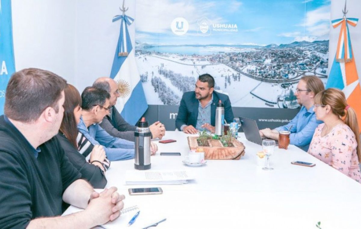 El intendente de Ushuaia se reunió con especialista en ciudades inteligentes