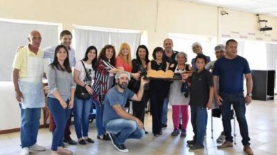 Panadería social en Chivilcoy: Emplea personal para elaborar pan casero y distribuir en barrios vulnerables