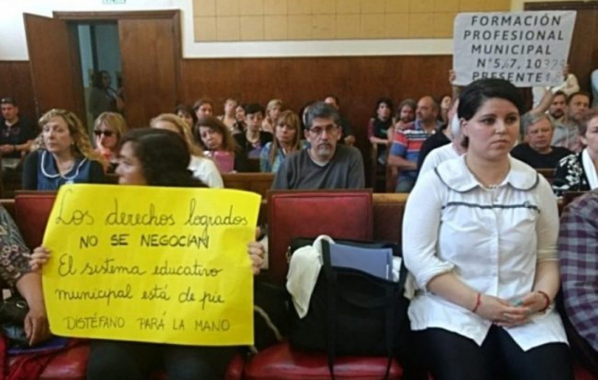 Mar del Plata: El Ejecutivo denunció al Concejo por restablecer la bonificación a los docentes municipales