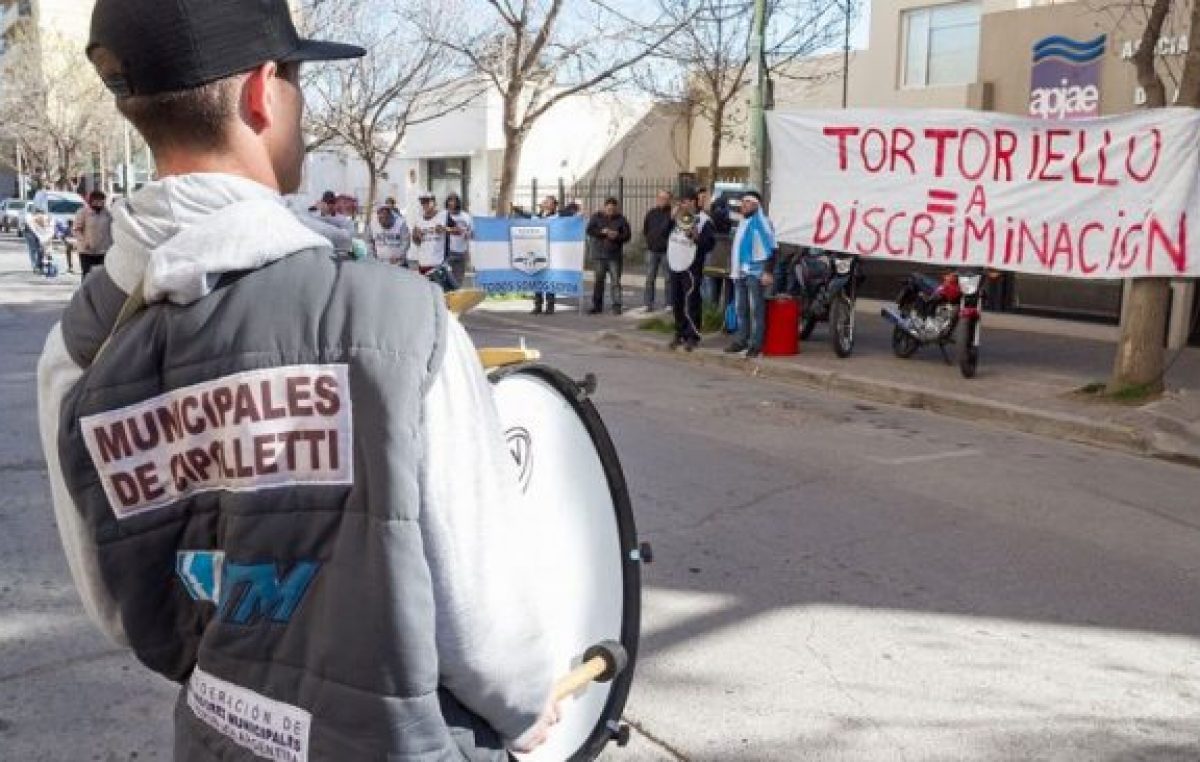 Cipolletti: No reincorporarán a los treinta municipales y Sitramuci amenaza con denunciar a la Muni
