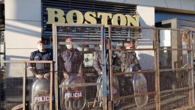 Mar del Plata: Tras más de 200 días de resistencia, desalojaron a trabajadores de la confitería Boston