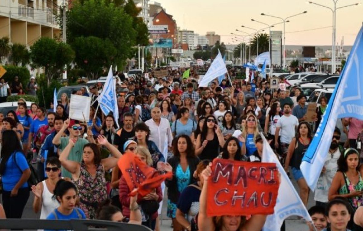 Macri estuvo en Madryn y los vecinos protestaron