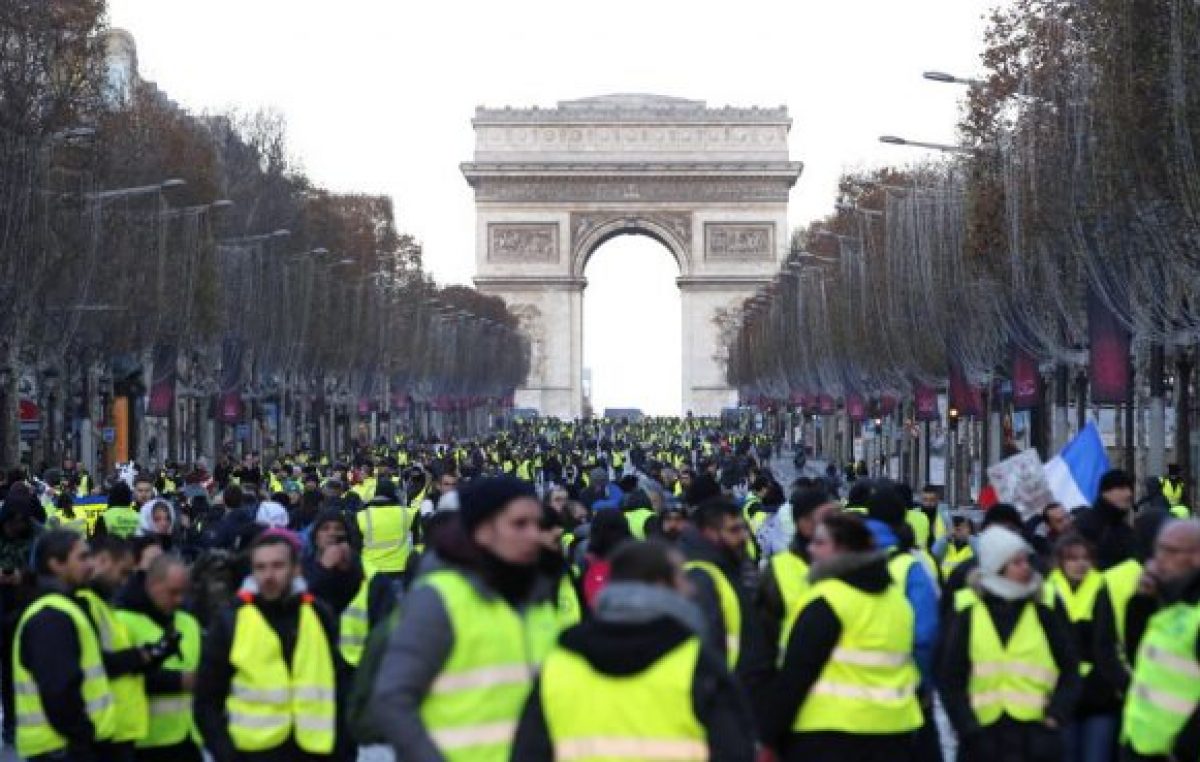 Tercer mes de movilizaciones en Francia